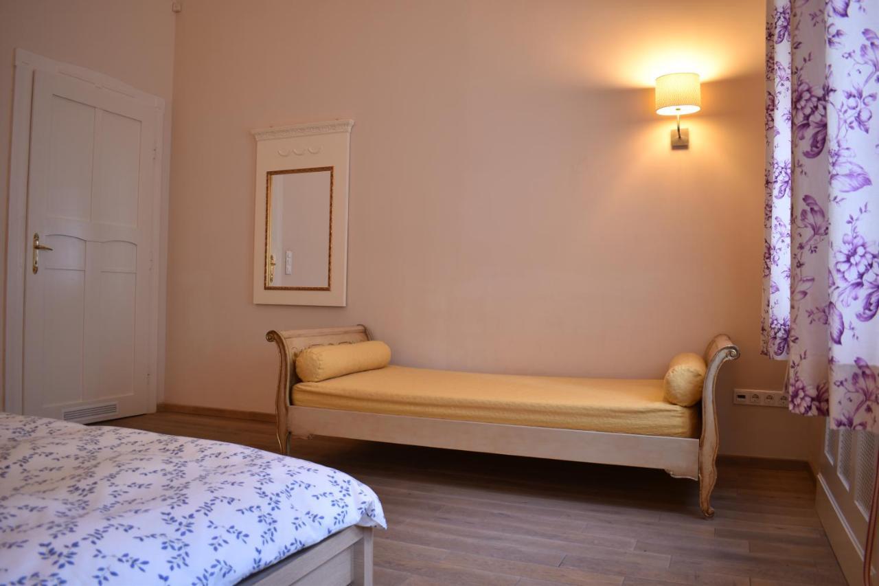 Elisabeth Apartment